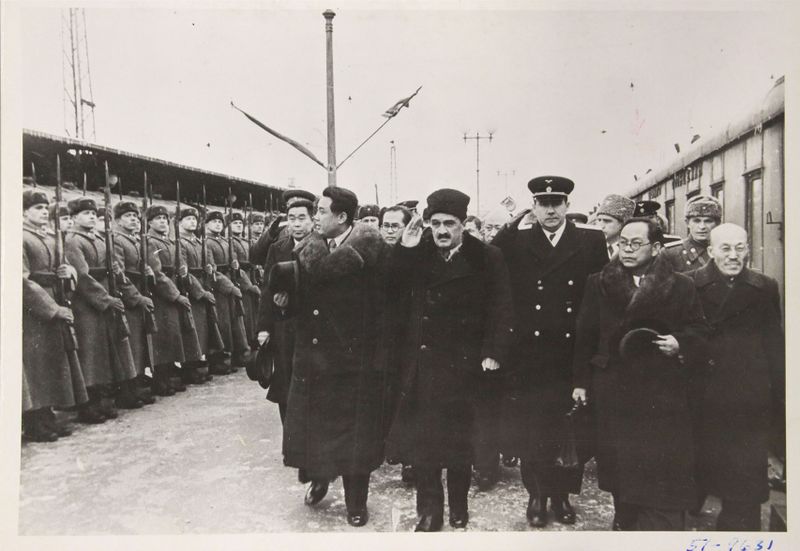 파일:1949-03-Kim Il-sung's Visit to Moscow.jpg