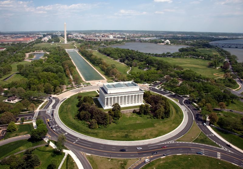파일:Aerial view of Lincoln Memorial - west side.jpg